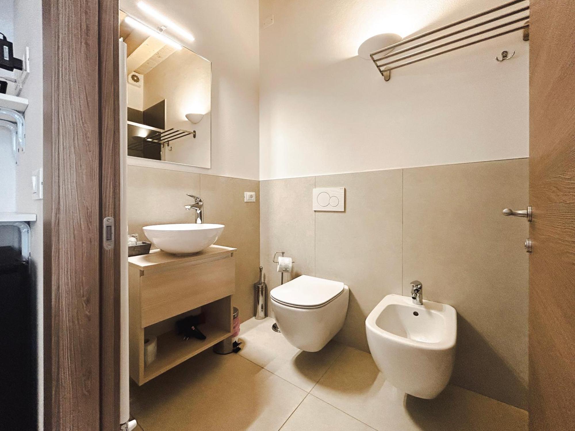 Via Poma Rooms فيرونا المظهر الخارجي الصورة